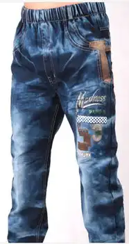 12岁到15岁小男孩,牛仔裤里面穿童装三角裤多还是四角裤,为什么