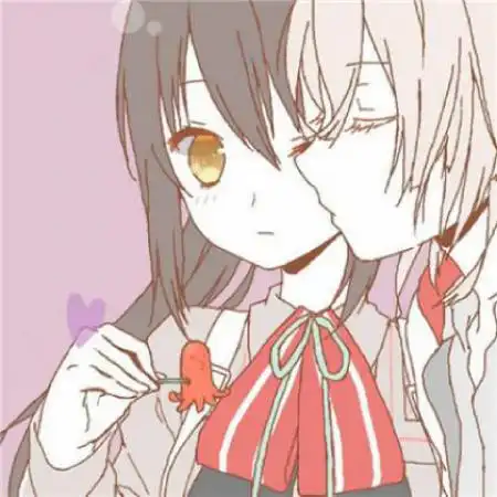 甜蜜的动漫情侣头像两张,孤独也好至少还有你