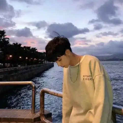 飒爽英气霸气的快手名字男生很沉稳可爱点