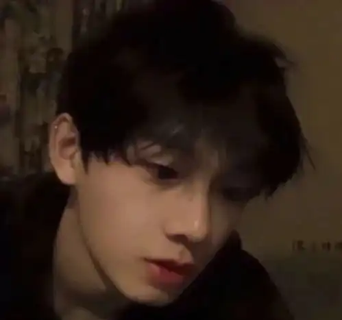 优质少年感男生头像