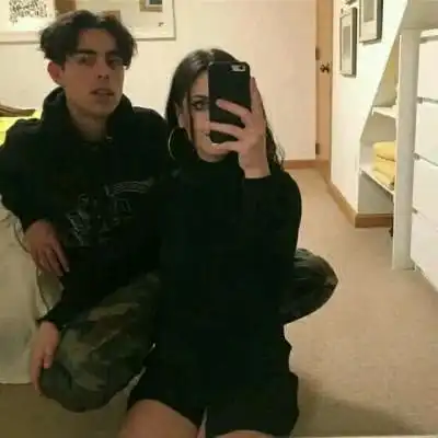 心理学想知道对方爱不爱自己,看这三点就知道