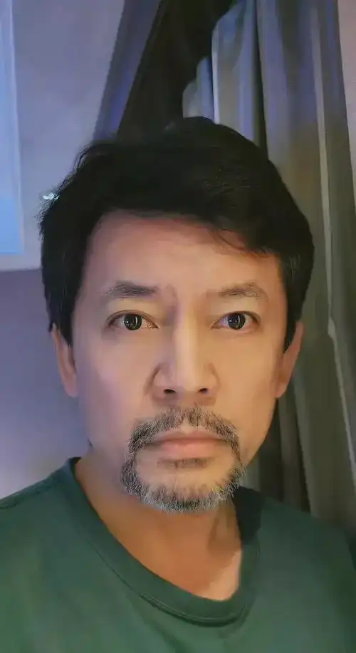 影视圈清流正剧御用人选,曾拒绝巩俐,出道至今零绯闻记者何政军张艺谋谋女郎实力派演员网易订阅
