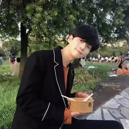 头像精选多风格