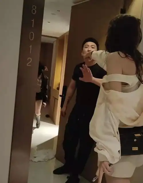 网红渣男出轨被抓包,现场视频曝光出轨有理的男人到底有多可怕