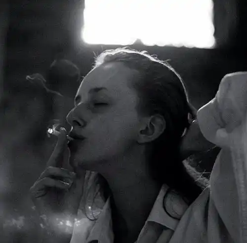 你就是在矮个里挑高个有什么好得瑟的呢互联网创业阅摘抄