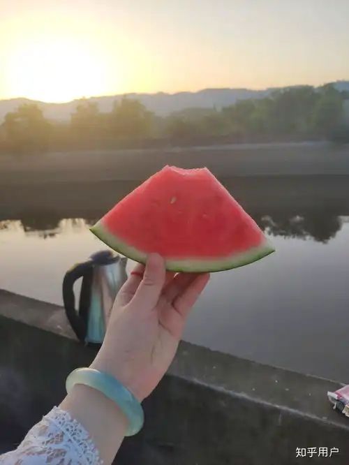 怎么正确对待探探上认识的男生