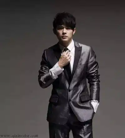 为什么有的男人穿西装是金融才俊,有的像土鳖