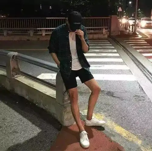 干净清爽,女生对男生的夏装要求