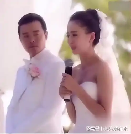 离婚仅仅不到一年,38岁的佟丽娅光彩照人,而陈思诚呢