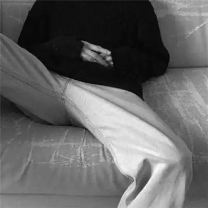 成熟颓废高冷男头像,贪财好色的男人就这样了