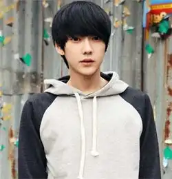 男学生可爱齐刘海发型图片