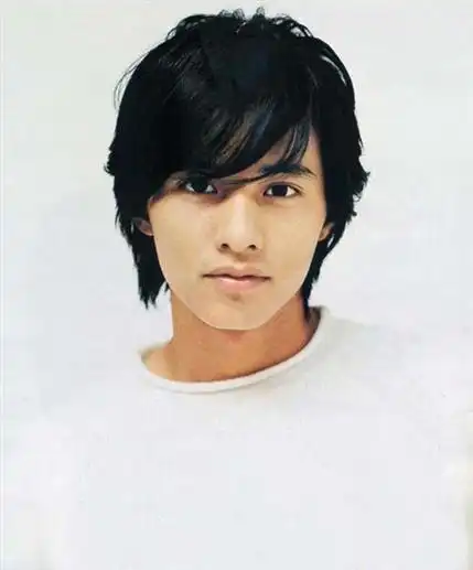 求一份ps作业,自创或者处理一幅图像都可以,大神求帮忙