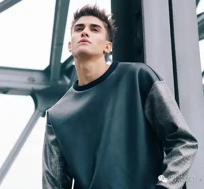 30岁的男性穿这几款时尚卫衣,让你轻松穿出20岁的风采