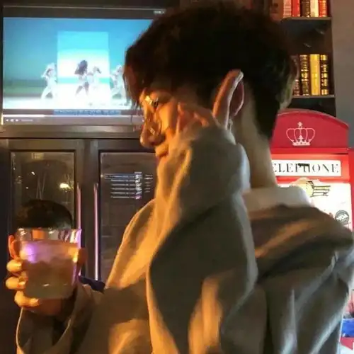 你保证会爱的微信头像