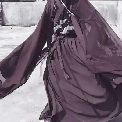 上半身无头男生头像