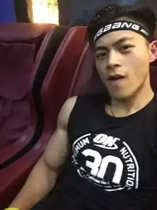 qw这g男生怎样旳类型是不是很吸引漂亮美女.