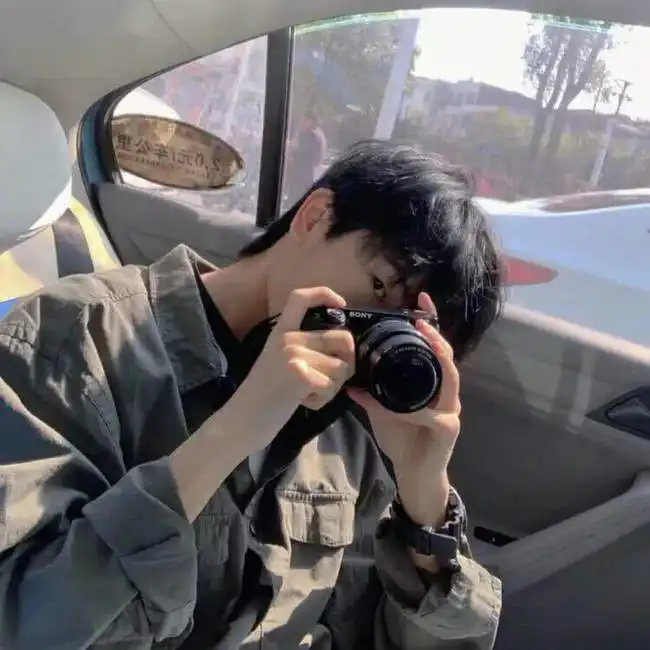 优质男生头像你为什么不值得,你永远都值得