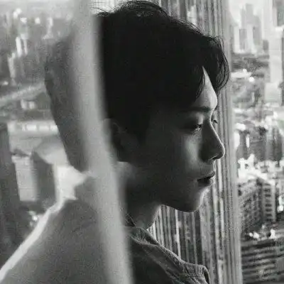 男生头像黑白酷帅真人遇到了纯情的男头一定要换上