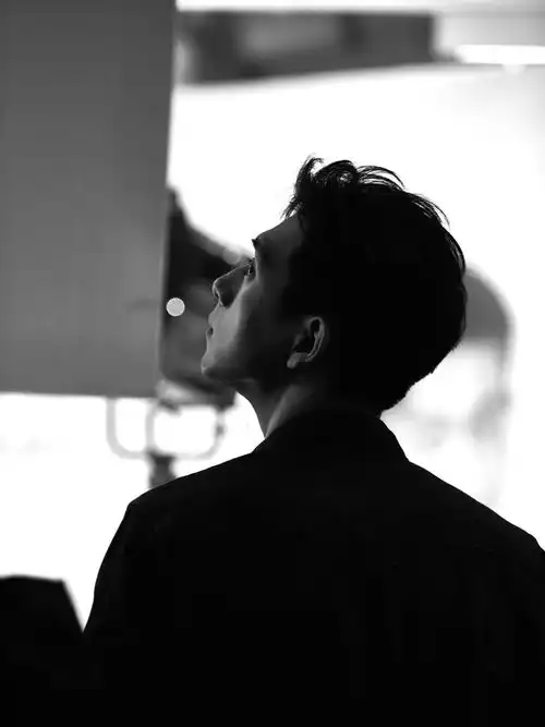 火过肖战王一博,听说他才是今年的顶流