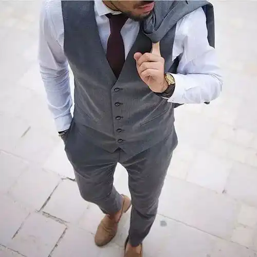 穿正装的男人才是世界上最毒的药