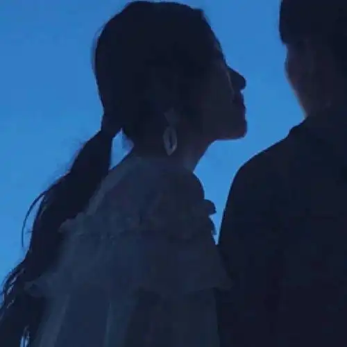 超甜情侣头像因为你,我的心脏总是忙个不停