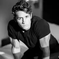 欧美潮男qq头像为何爱到最后都想陌生了对方