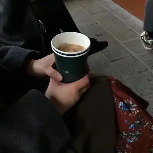 有没有偏成熟沉稳一些的欧美风男生头像