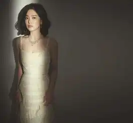 38岁宋慧乔离婚后首次与男性友人合体庆生,状态好到有点不敢认